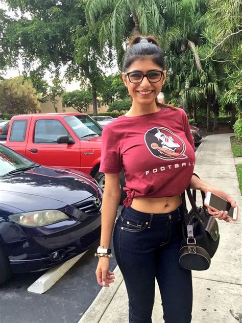 mia khalifa boobs|Mia Khalifa Big Tits Porn Videos 